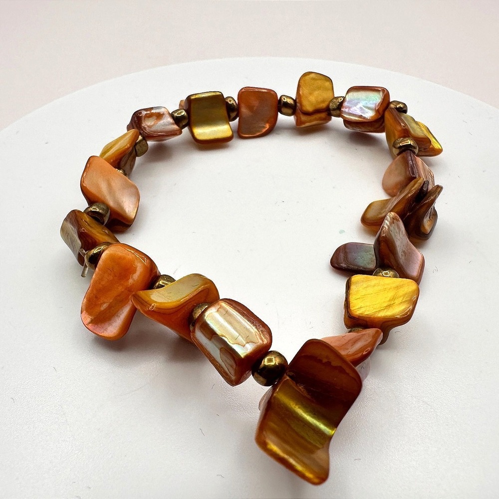 Vintage Y2K‎ Gold Tone Mother of Pearl Shell Stretch Beaded Bracelet Jewelry